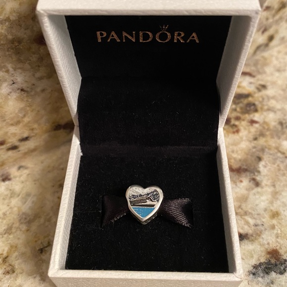 Pandora Alaska Exclusive Whale Cruise Ship Charm - Picture 6 of 7